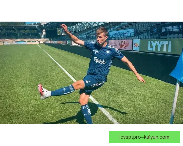 富勒姆主场迎战曼联，争夺英超重要三分状态备受关注